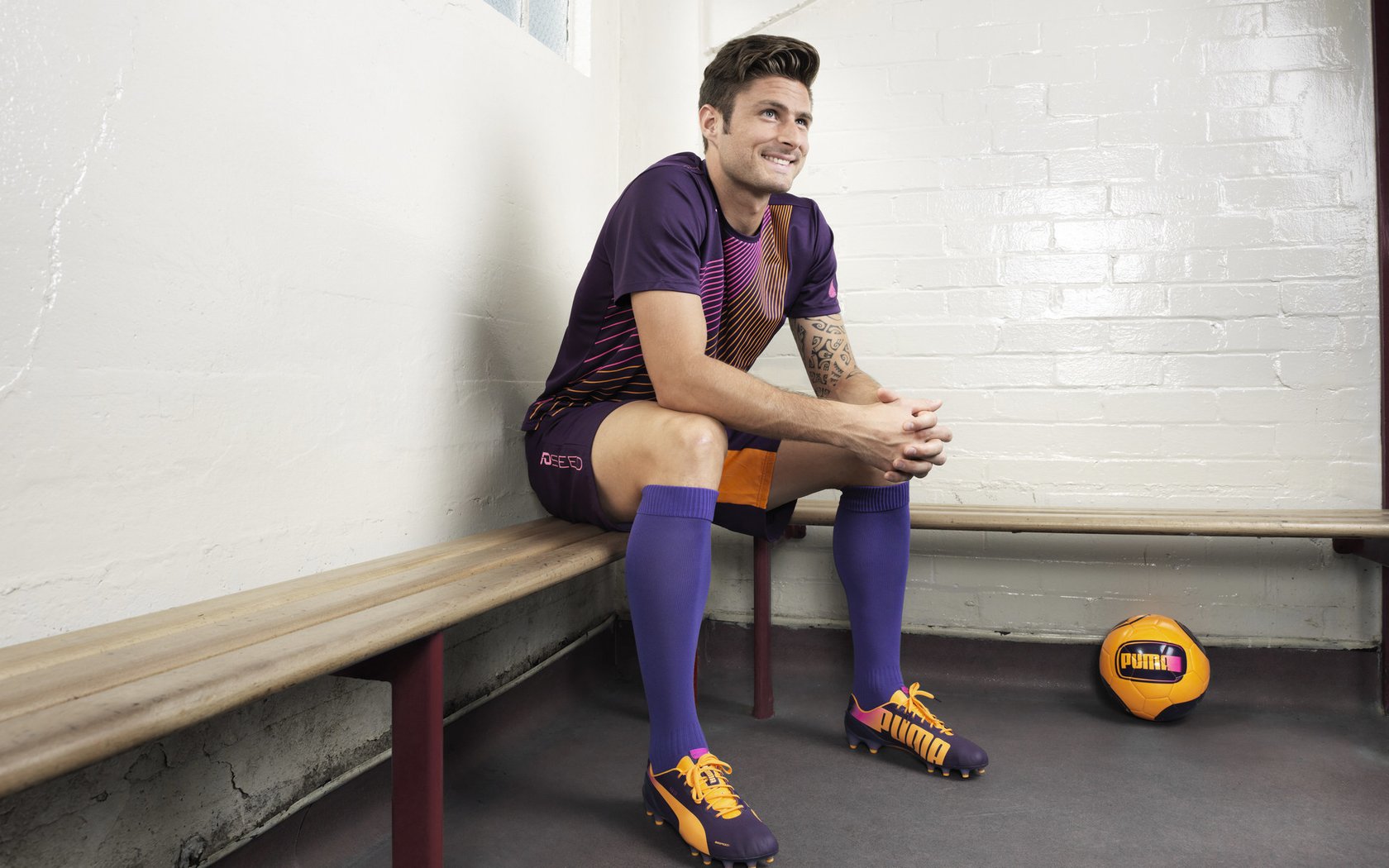 恩多比·恩乔：南非橄榄球的灵魂人物，展现绝佳的进攻视野，恩多 cba